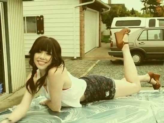 Call Me Maybe - a Carly Rae Jepsen 